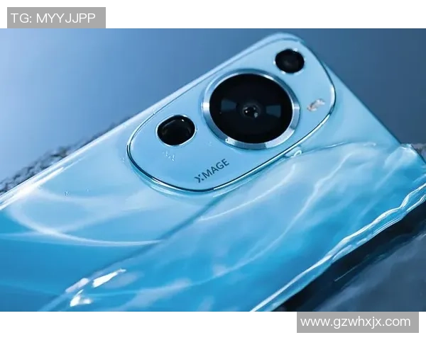 华为P60足球星手机壳限量版设计亮相，时尚与运动完美融合